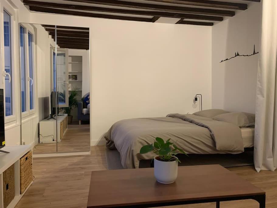 Studio Lumineux, Refait A Neuf, Metro Jourdain Paříž Exteriér fotografie